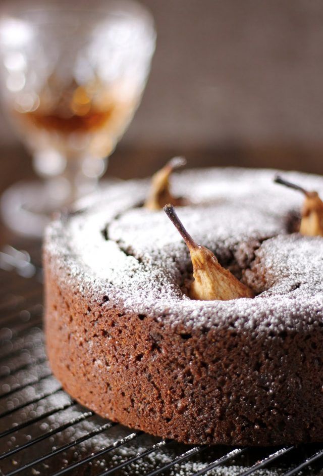 tarta de chocolate y peras