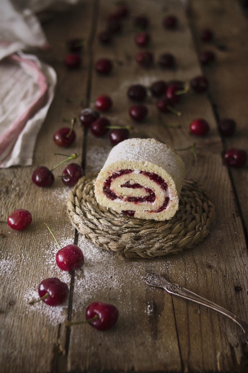 brazo gitano cerezas y mascarpone