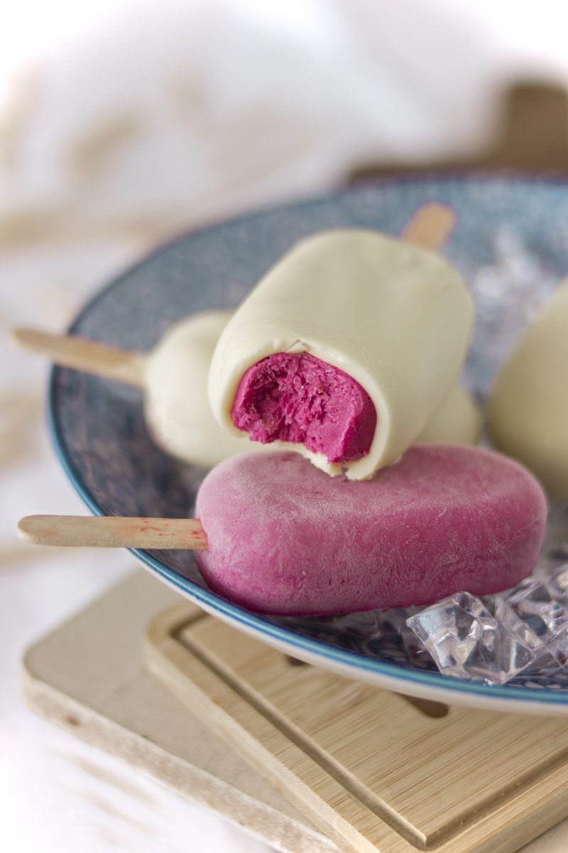 helado cheesecake de cerezas
